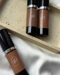 LUMIÉR – kremowy bronzer matowy w odcieniach Carmel, Solleo, Pepper, w opakowaniu airless