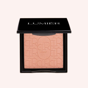Bronzer LUMIÉR KARIBU – prasowany produkt w odcieniach Karibu, Coco i Rodeo, z masełkową formułą do konturowania i ocieplenia skóry